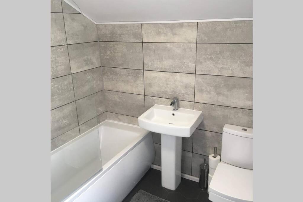 The Terrace Chester, Modern 3 Bed House Ngoại thất bức ảnh